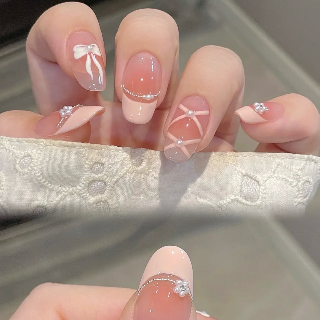 10Pcs White French Pink Heart  - Nail Art French reseña y precio