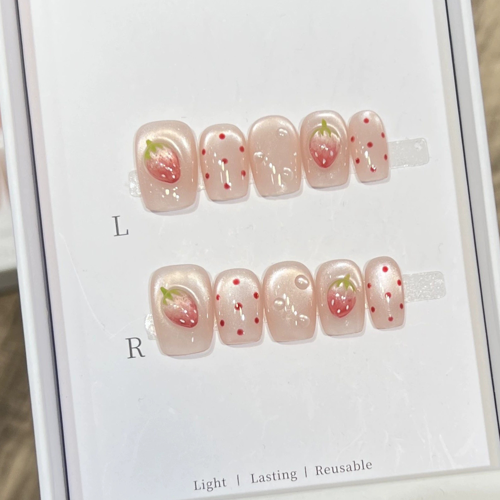 10PCS Short Square Fake Nails  - Nail Art Strawberry reseña y precio
