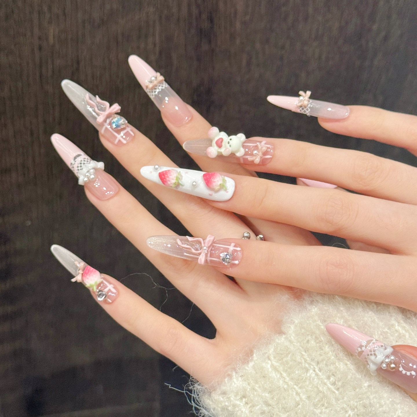 10PCS Stiletto Handmade Press  - Nail Art Strawberry reseña y precio